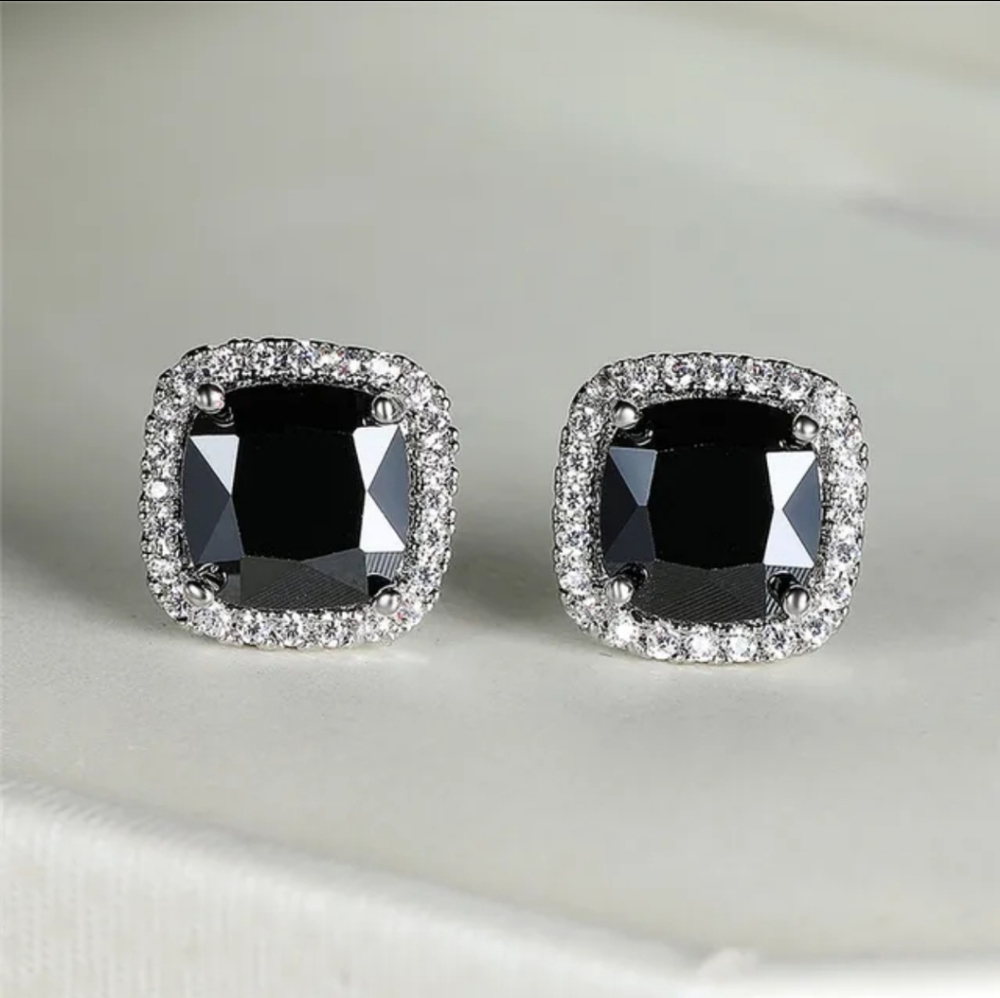 Square Cut Diamond Earrings - Picture 4 of 6